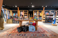 niseko hirafu shop